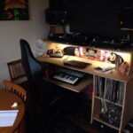 PD1_Producer_Workstation_Desk_01