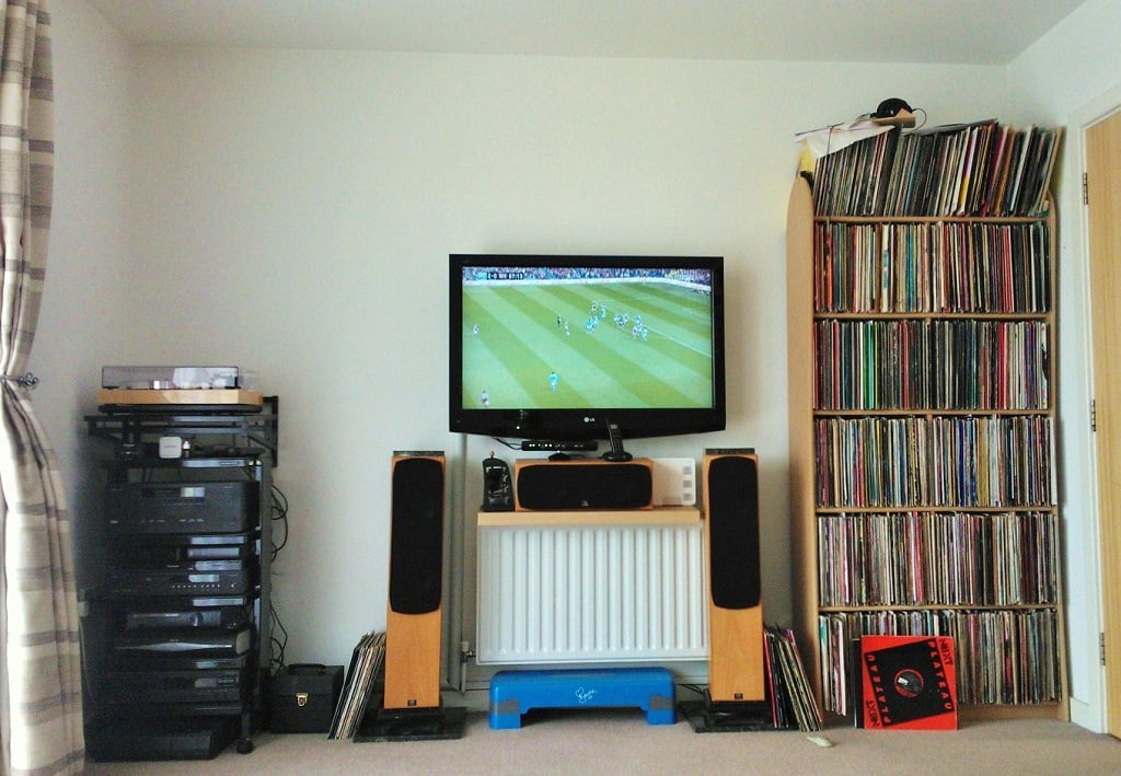RS1 Custom Record Storage 01