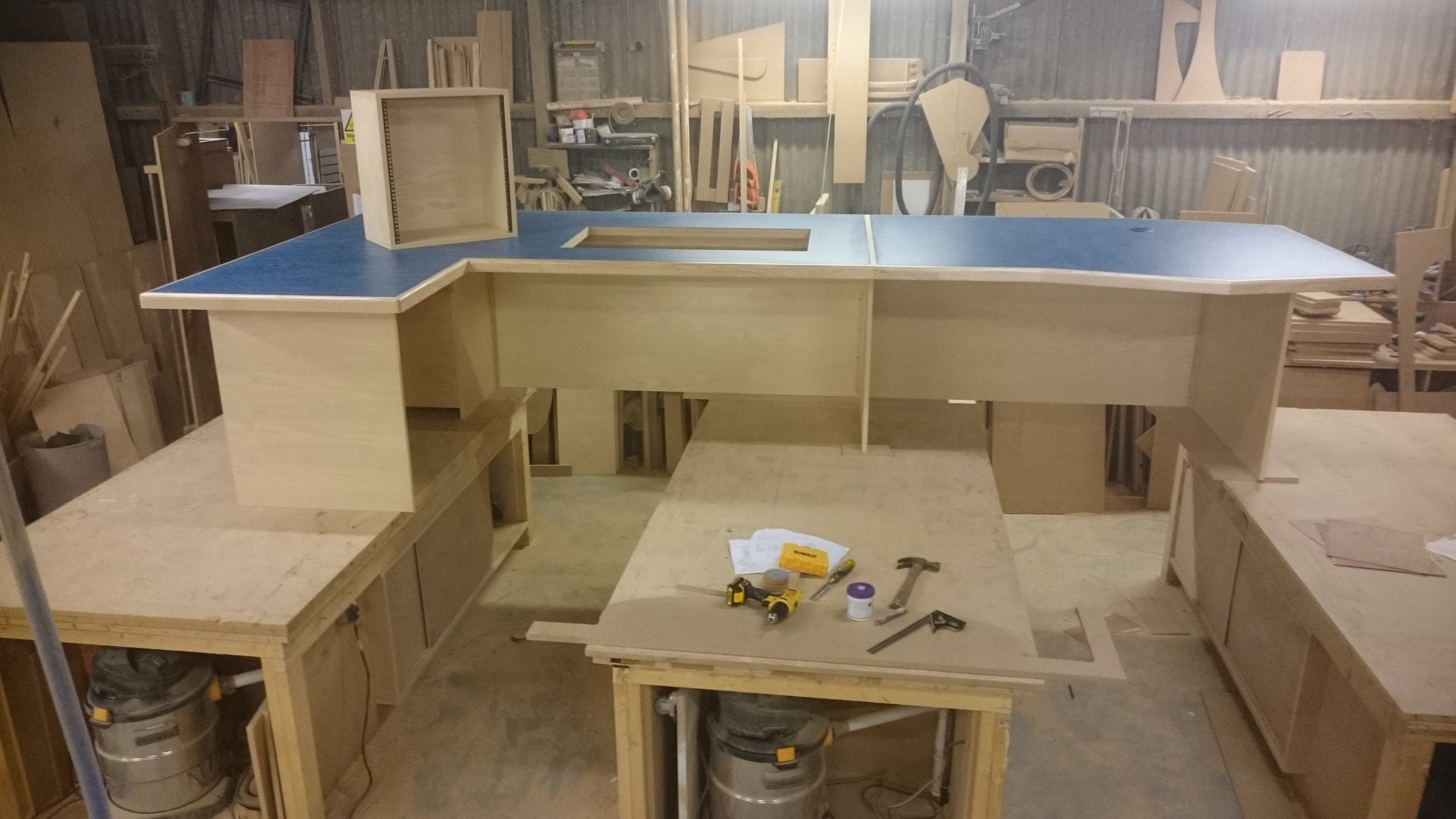 ShoutRadio Desk 3 scaled